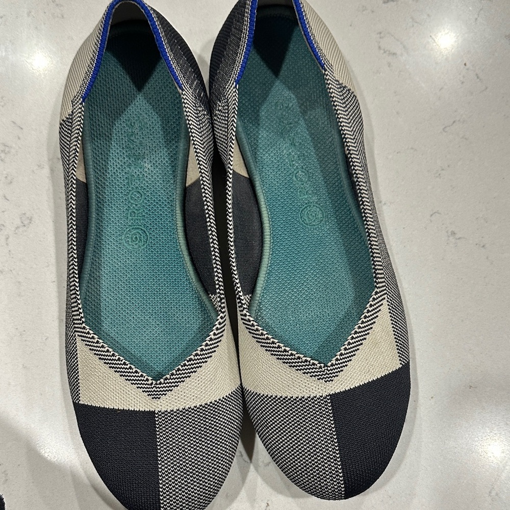 Rothy's Black and Cream Colorblocked Flats
